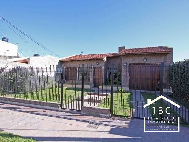 #90 - Casa para Venta en Bahia Blanca - AR-B