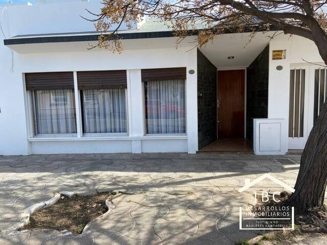 #100 - Casa para Venta en Bahia Blanca - AR-B