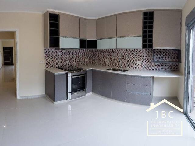 #107 - CASA para Venta en Bahia Blanca - AR-B