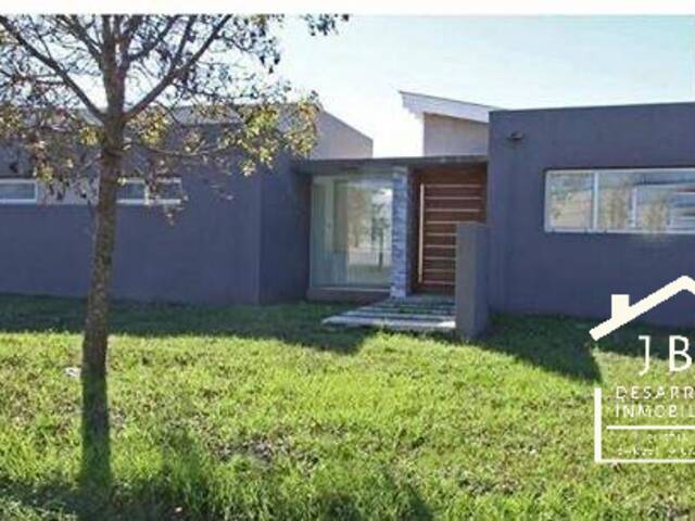 CASA para Venta en Bahia Blanca - 2