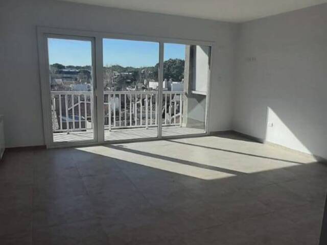 #215 - DEPARTAMENTO para Venta en Monte Hermoso - AR-B
