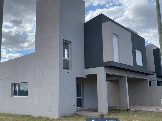 CASA para Venta en Bahia Blanca - 2