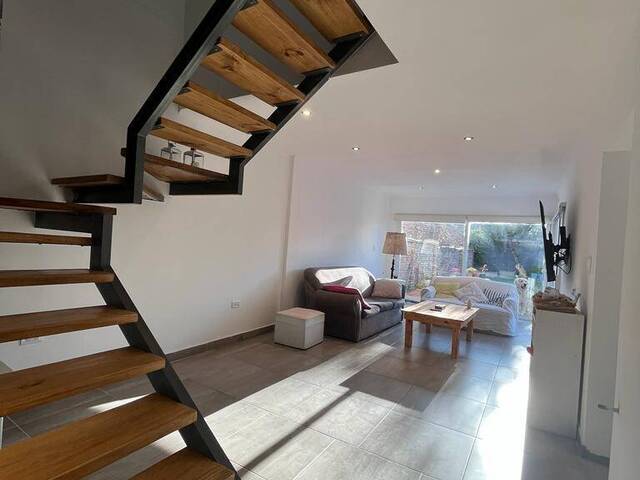 #318 - CASA para Venta en Bahia Blanca - AR-B - 3