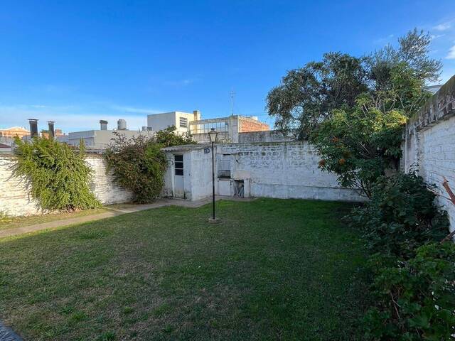 #408 - Casa para Venta en Bahia Blanca - AR-B