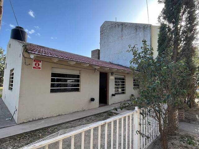 #421 - Casa para Venta en Bahia Blanca - AR-B