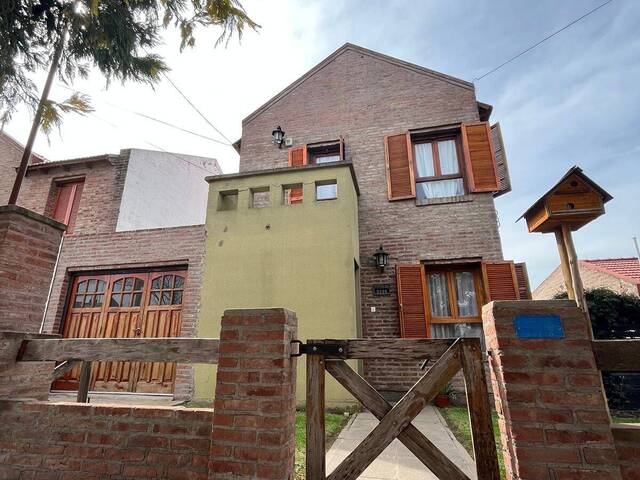 #422 - CASA para Venta en Bahia Blanca - AR-B - 1