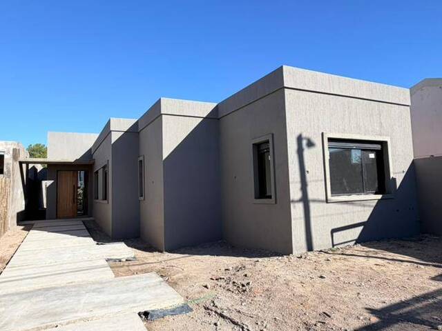 #662 - CASA para Venta en Bahia Blanca - AR-B