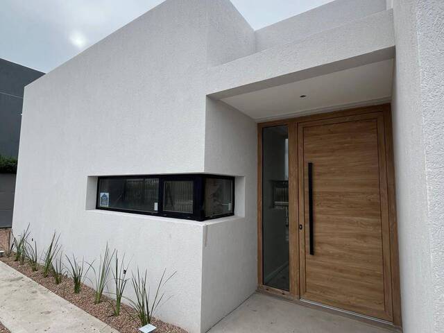 #699 - CASA para Venta en Bahia Blanca - AR-B