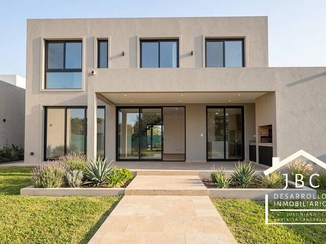#753 - CASA para Venta en Bahia Blanca - AR-B