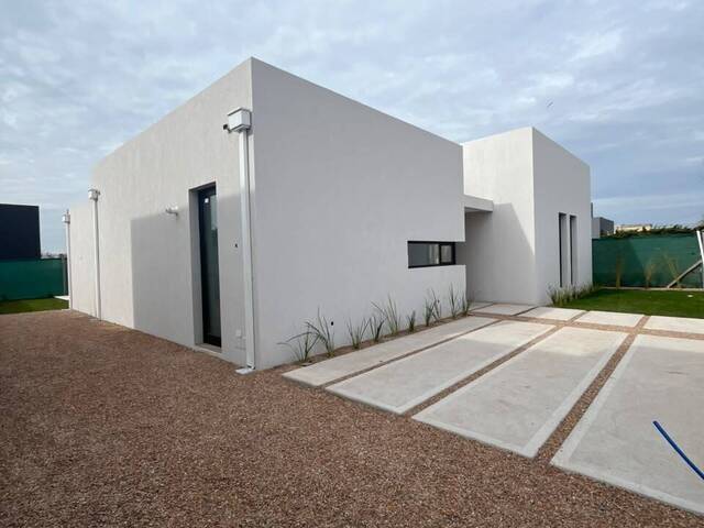 #699 - CASA para Venta en Bahia Blanca - AR-B - 2