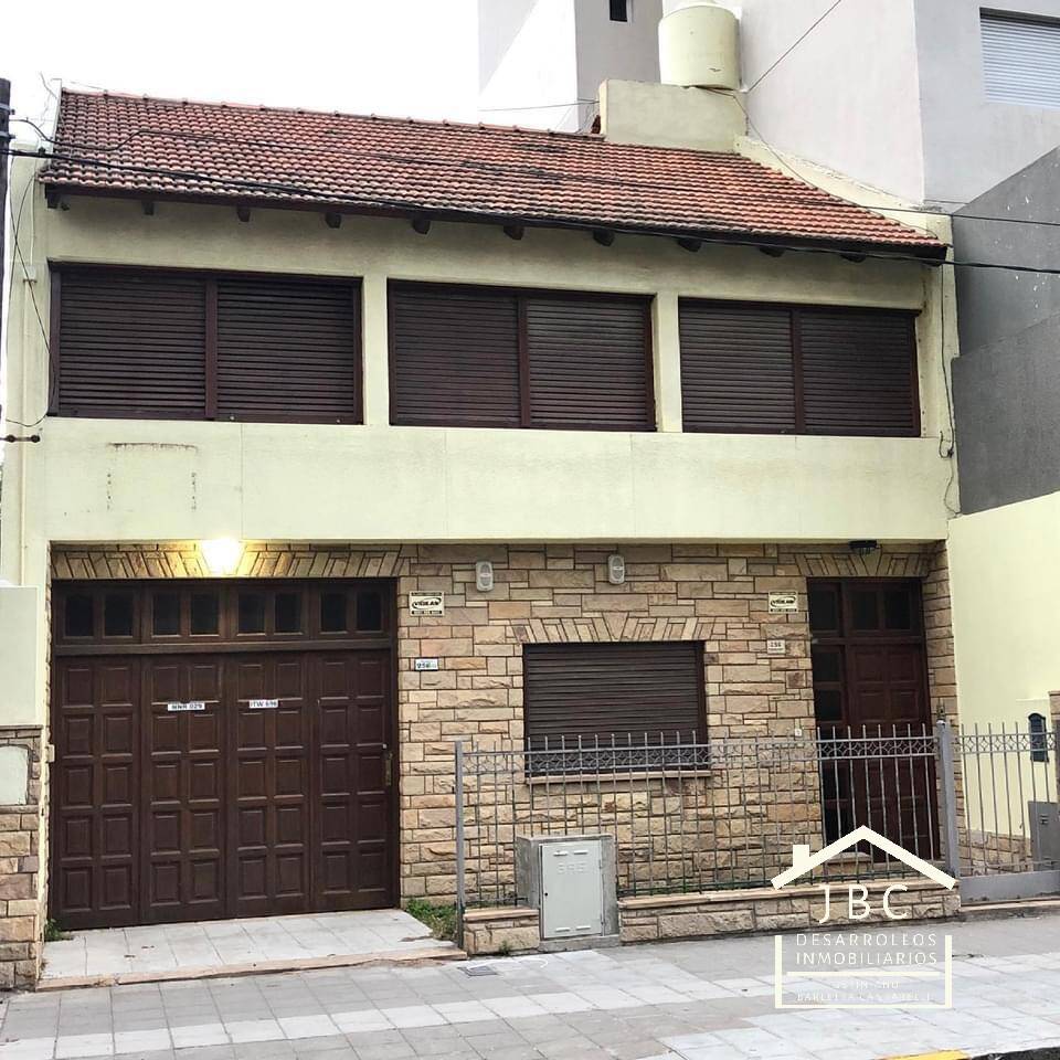 CASAS EN VENTA,UBICACIÓN PREMIUM ,ZONIFICACION C2 PARAGUAY 258,BAHÍA BLANCA